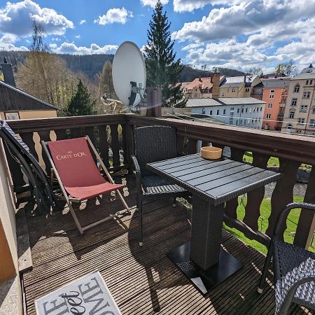 Urlaubstraum Mit Pool, Terrasse & Fluss Im Garten - Ut Sebnitz Exterior foto
