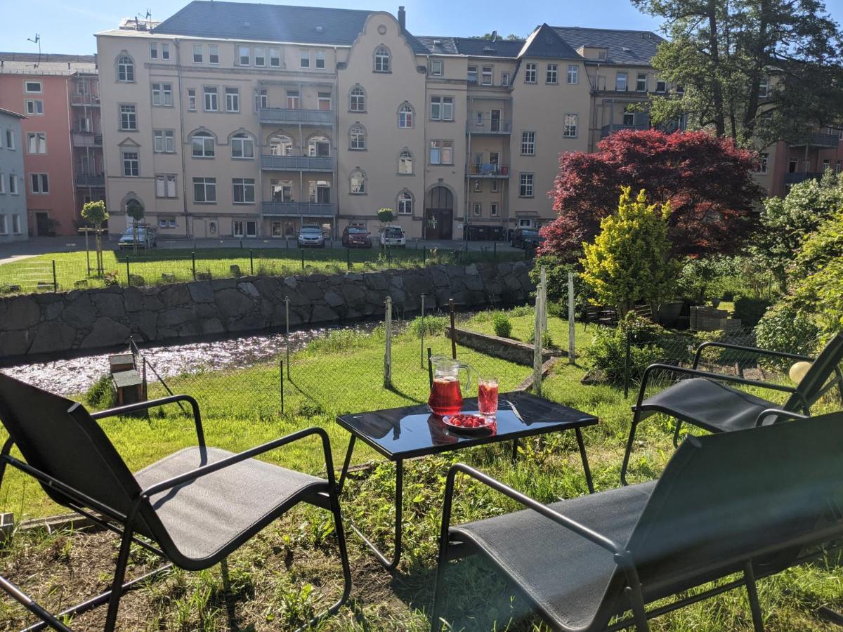 Urlaubstraum Mit Pool, Terrasse & Fluss Im Garten - Ut Sebnitz Exterior foto