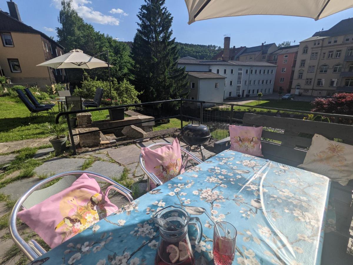 Urlaubstraum Mit Pool, Terrasse & Fluss Im Garten - Ut Sebnitz Exterior foto