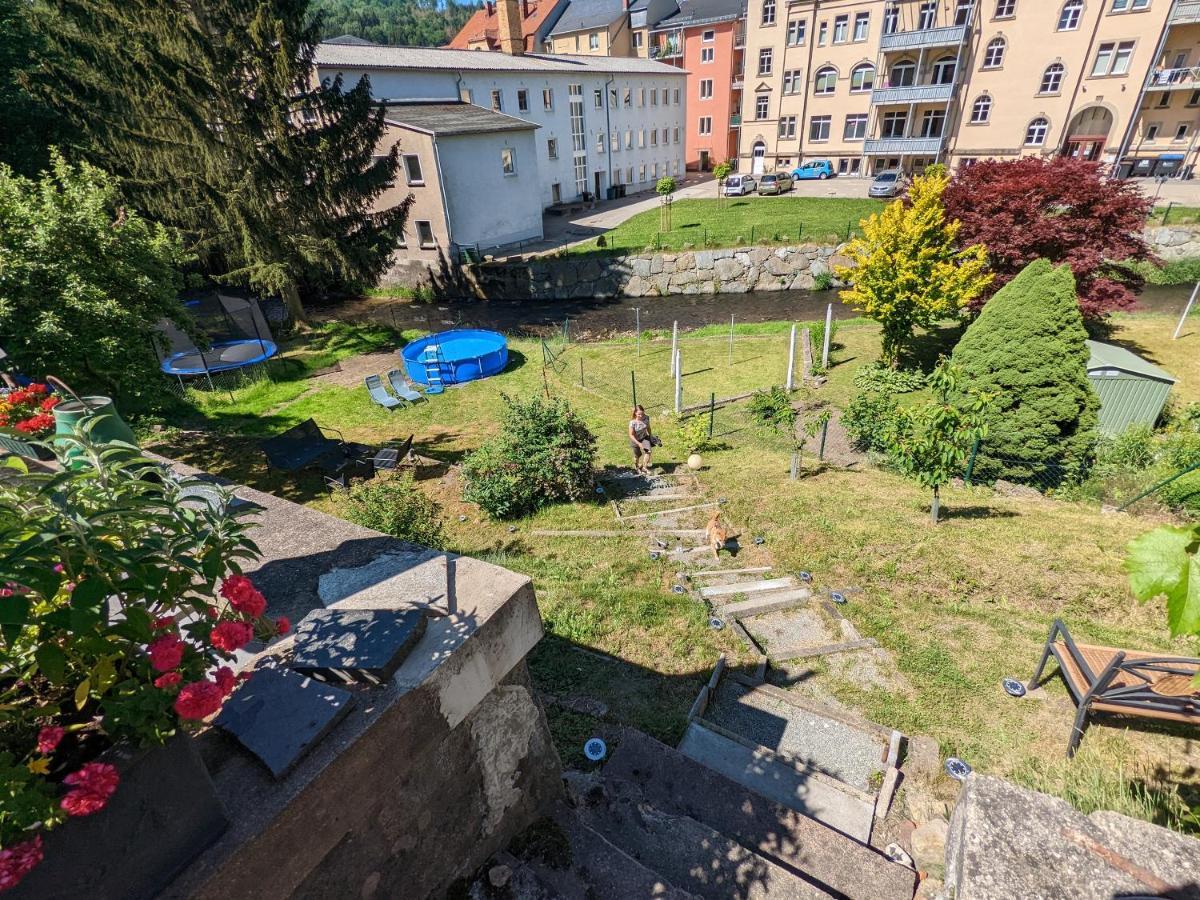 Urlaubstraum Mit Pool, Terrasse & Fluss Im Garten - Ut Sebnitz Exterior foto
